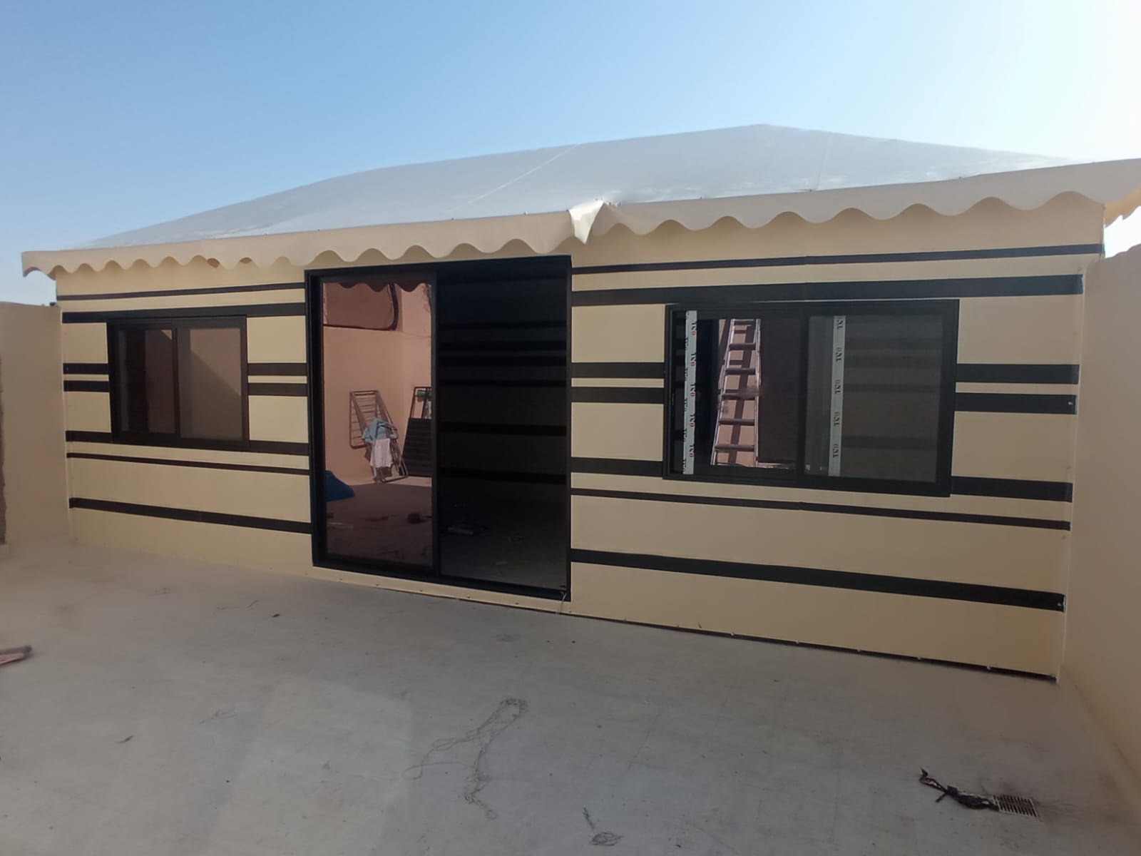 خيام وبيت شعر